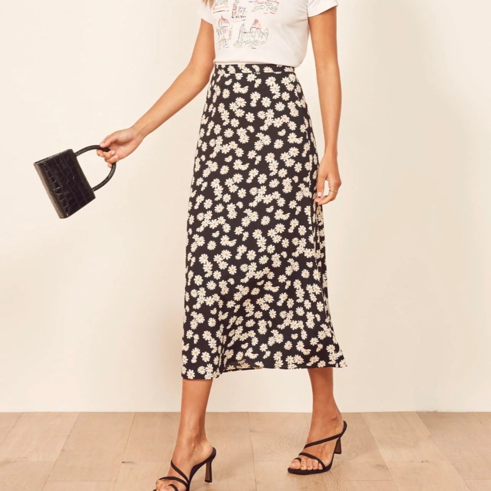 Reformation Bea Skirt Black Daisy